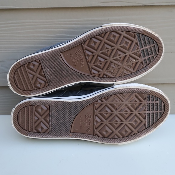 Converse Chuck Taylor All Star Low Top Gray Red Youth Size 5 - Picture 5 of 9